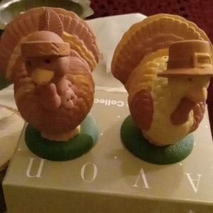Vintage nib turkey twosome salt and pepper shakers dated 1980